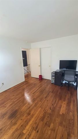 288 Frederick Avenue, South Floral Park, NY 11001