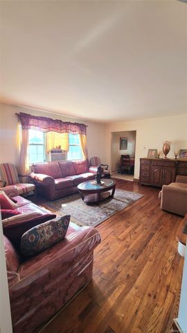 288 Frederick Avenue, South Floral Park, NY 11001
