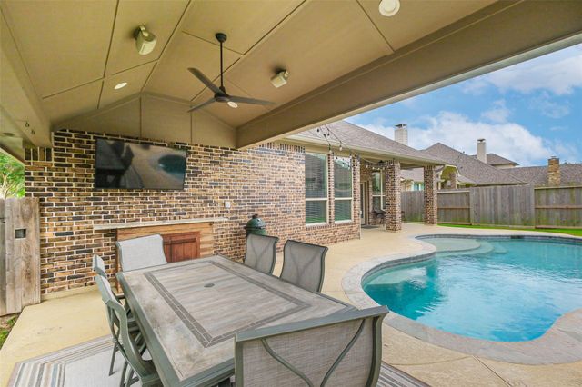 12511 Gable Mills Drive, Cypress, TX 77433