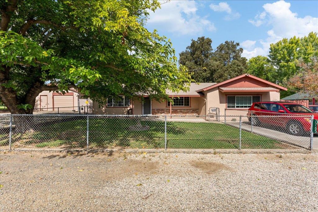 7765 Dow Ave, Citrus Heights, CA 95610