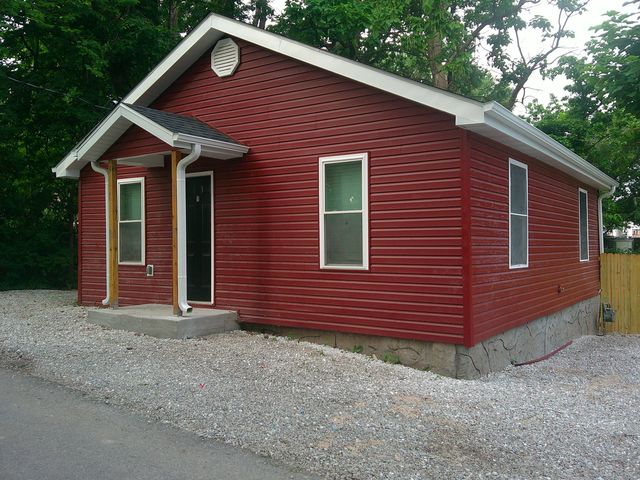 1 SMARR CT, Columbia, MO 65201