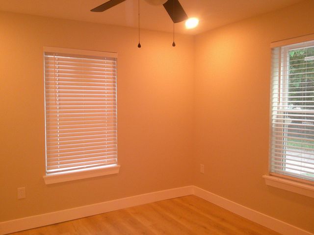 1 SMARR CT, Columbia, MO 65201