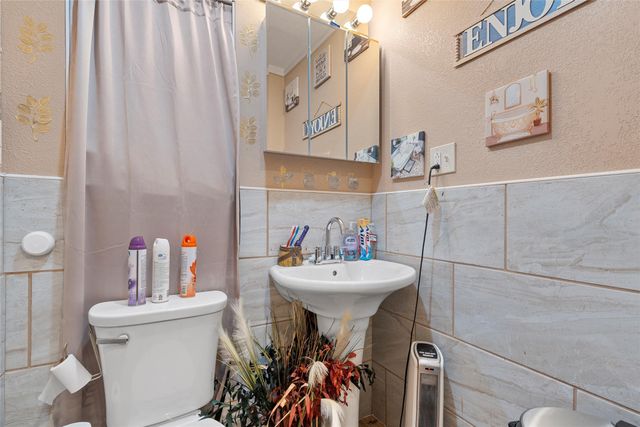 416 Capps Street, Marlin, TX 76661