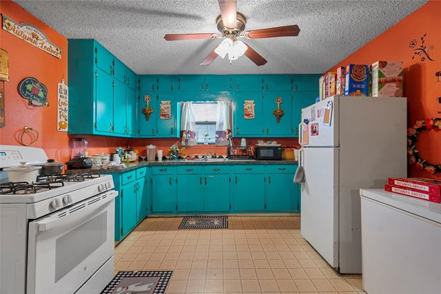 416 Capps Street, Marlin, TX 76661