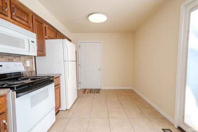 1311 Edenton Drive, Fort Wayne, IN 46804