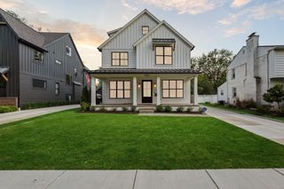 1053 Canterbury Street, Birmingham, MI 48009