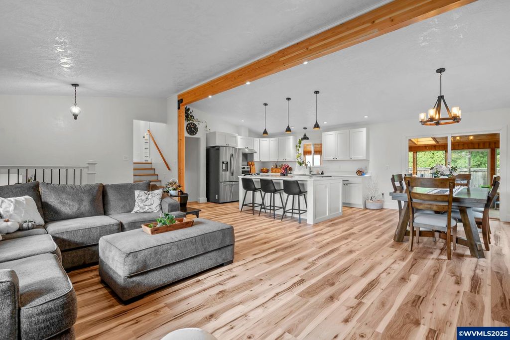 Image 11 of property listing at 1315 SW Dorothy St, Mcminnville, OR 97128