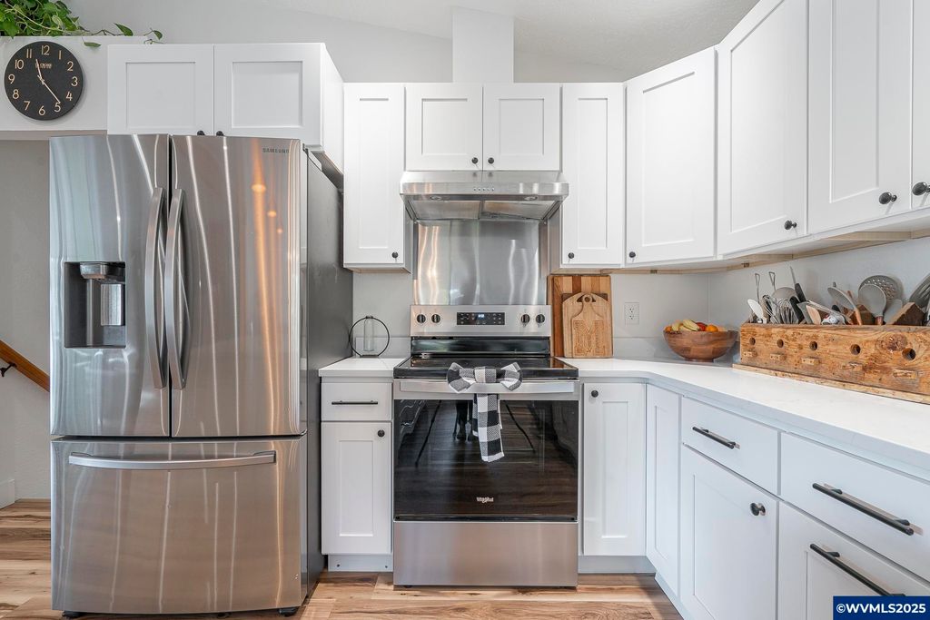 Image 14 of property listing at 1315 SW Dorothy St, Mcminnville, OR 97128