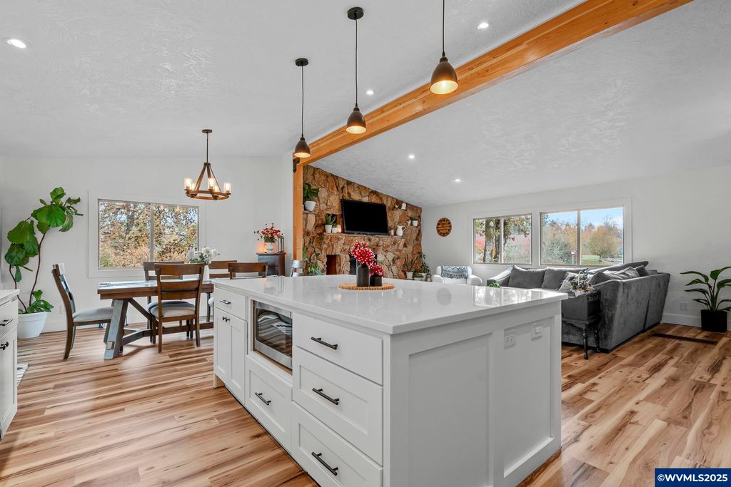 Image 17 of property listing at 1315 SW Dorothy St, Mcminnville, OR 97128