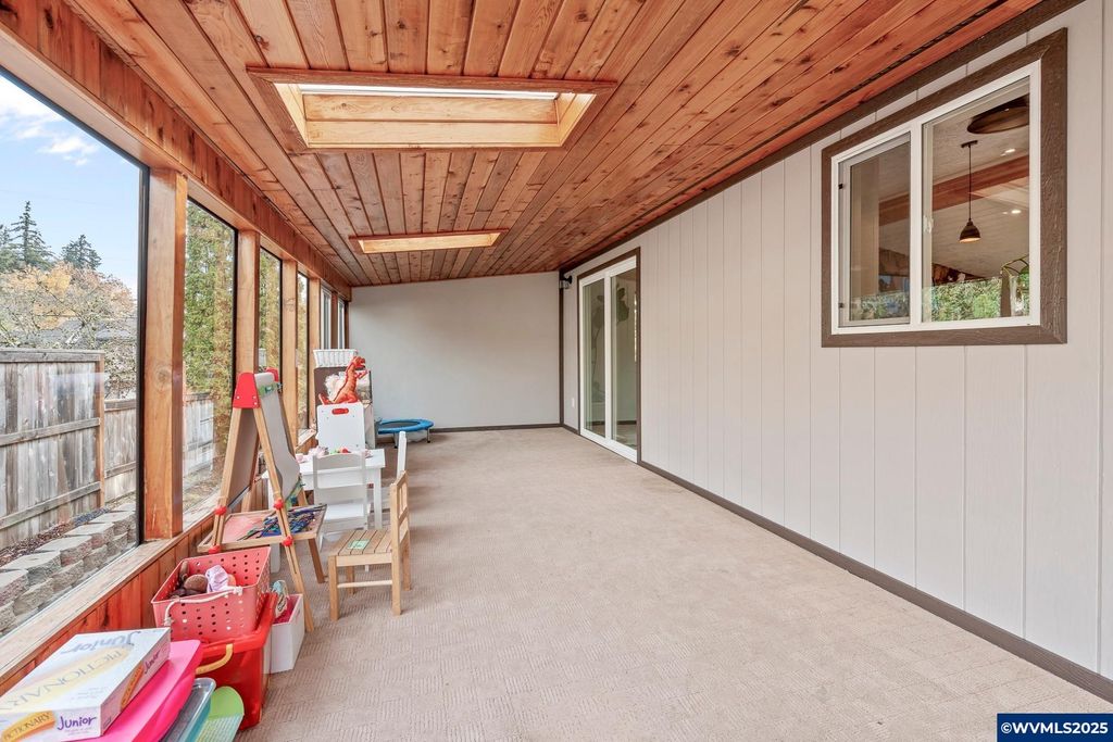 Image 20 of property listing at 1315 SW Dorothy St, Mcminnville, OR 97128