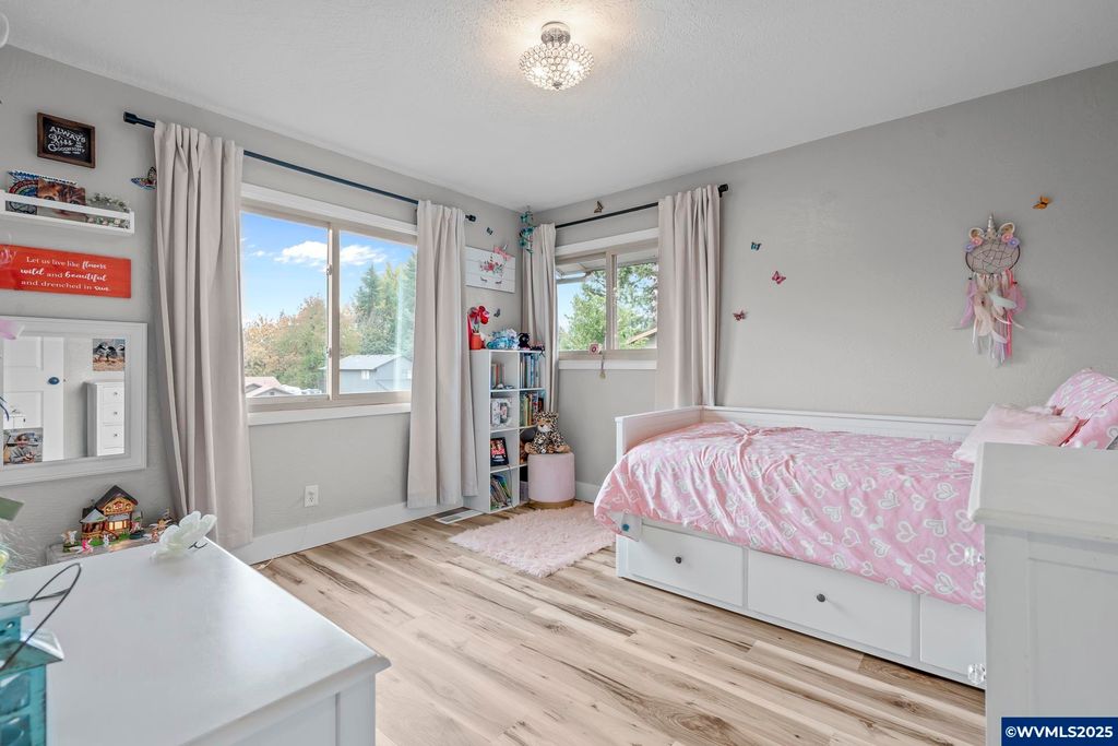 Image 25 of property listing at 1315 SW Dorothy St, Mcminnville, OR 97128