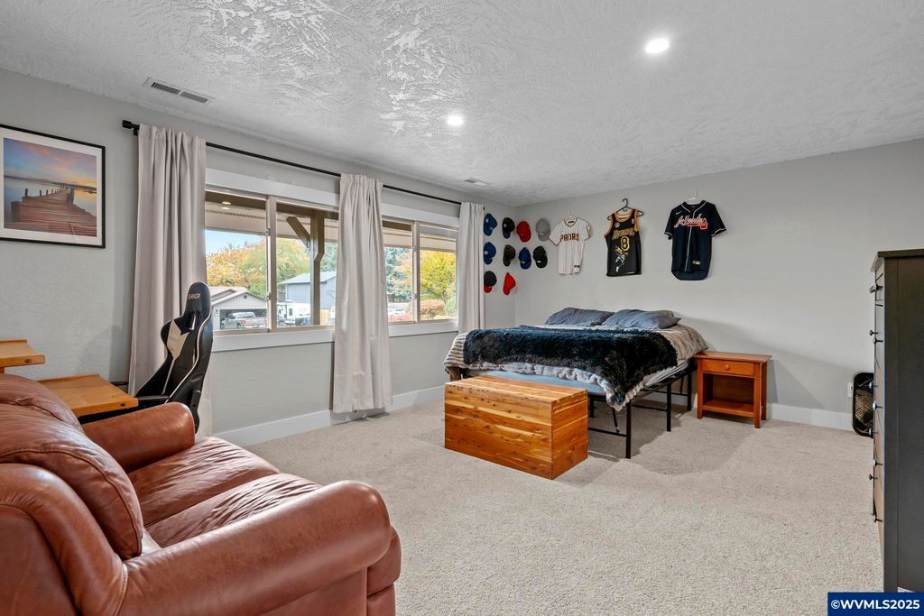 Image 30 of property listing at 1315 SW Dorothy St, Mcminnville, OR 97128