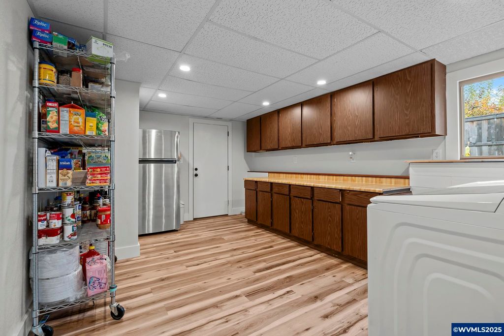 Image 33 of property listing at 1315 SW Dorothy St, Mcminnville, OR 97128