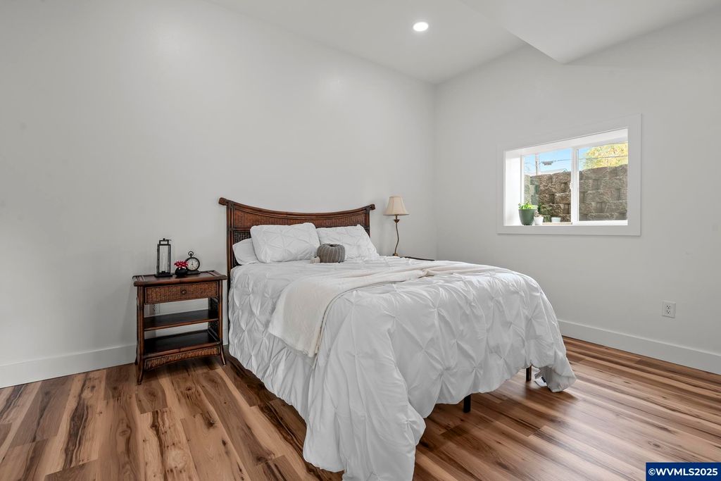 Image 37 of property listing at 1315 SW Dorothy St, Mcminnville, OR 97128