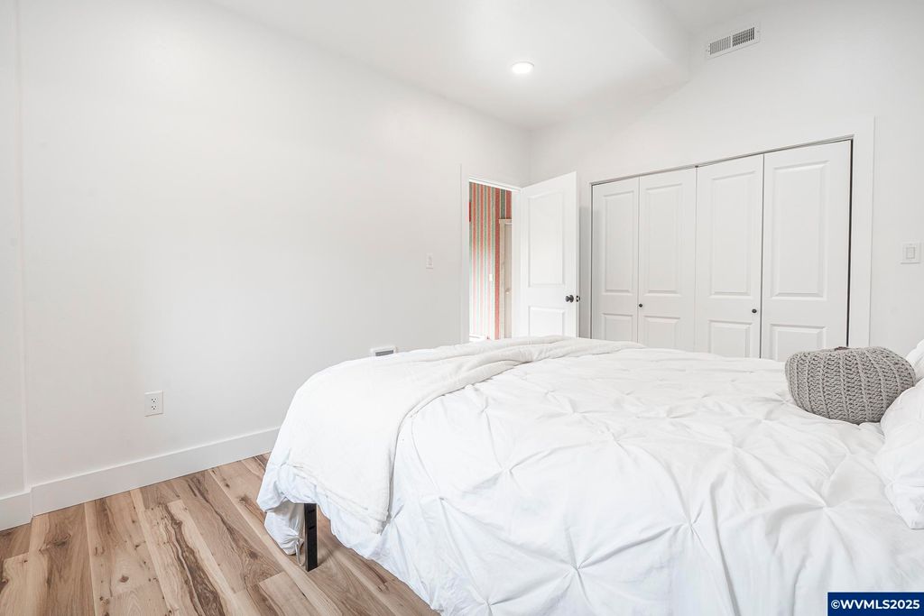 Image 38 of property listing at 1315 SW Dorothy St, Mcminnville, OR 97128