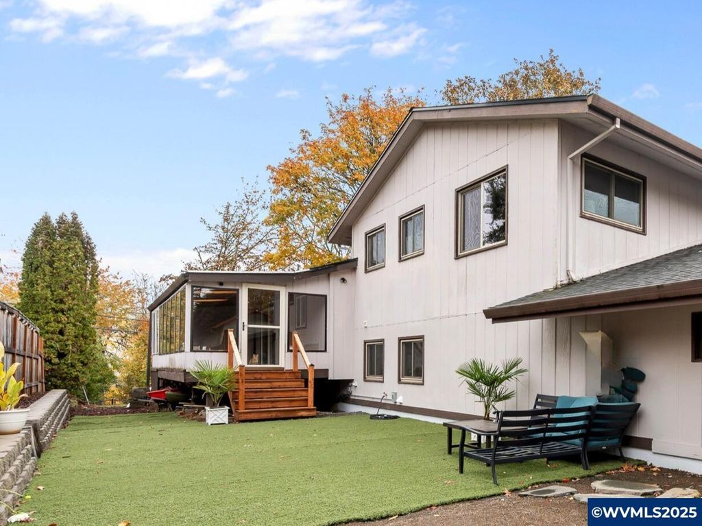 Image 41 of property listing at 1315 SW Dorothy St, Mcminnville, OR 97128