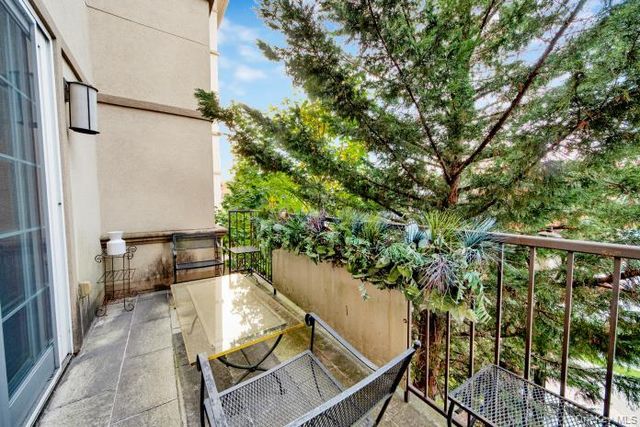 257 Central Avenue 1H, White Plains, NY 10606