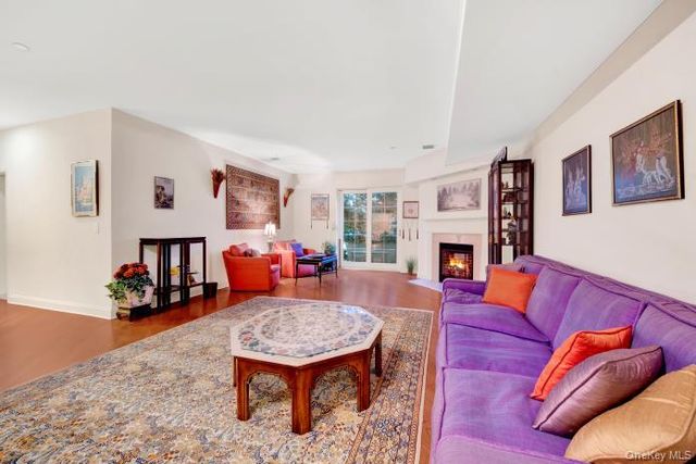 257 Central Avenue 1H, White Plains, NY 10606