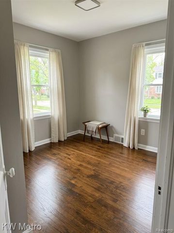 8878 Terry Street, Detroit, MI 48228