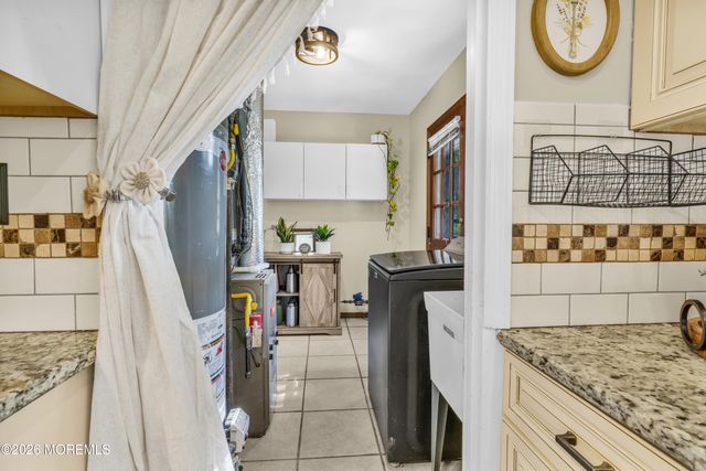 58 Dock Road, Old Bridge, NJ 08857