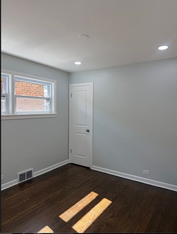 14535 S Parnell Avenue, Riverdale, IL 60827