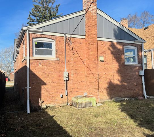 14535 S Parnell Avenue, Riverdale, IL 60827