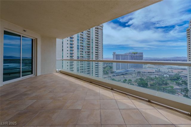 2747 Paradise Road 2305, Las Vegas, NV 89109