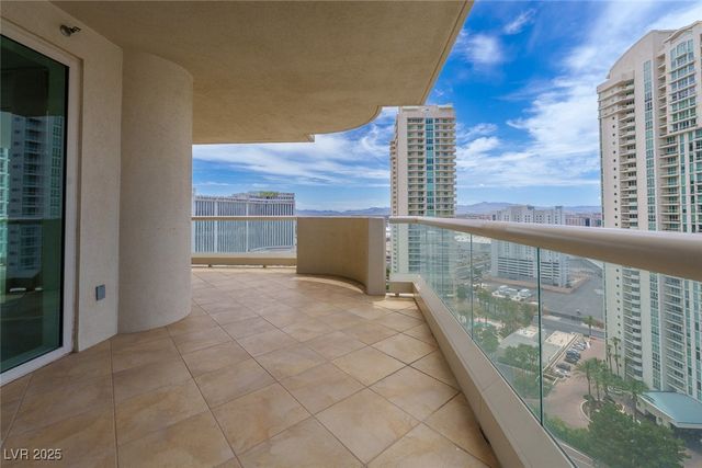 2747 Paradise Road 2305, Las Vegas, NV 89109