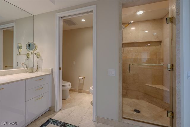 2747 Paradise Road 2305, Las Vegas, NV 89109