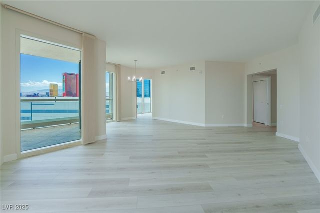 2747 Paradise Road 2305, Las Vegas, NV 89109