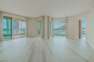 2747 Paradise Road 2305, Las Vegas, NV 89109