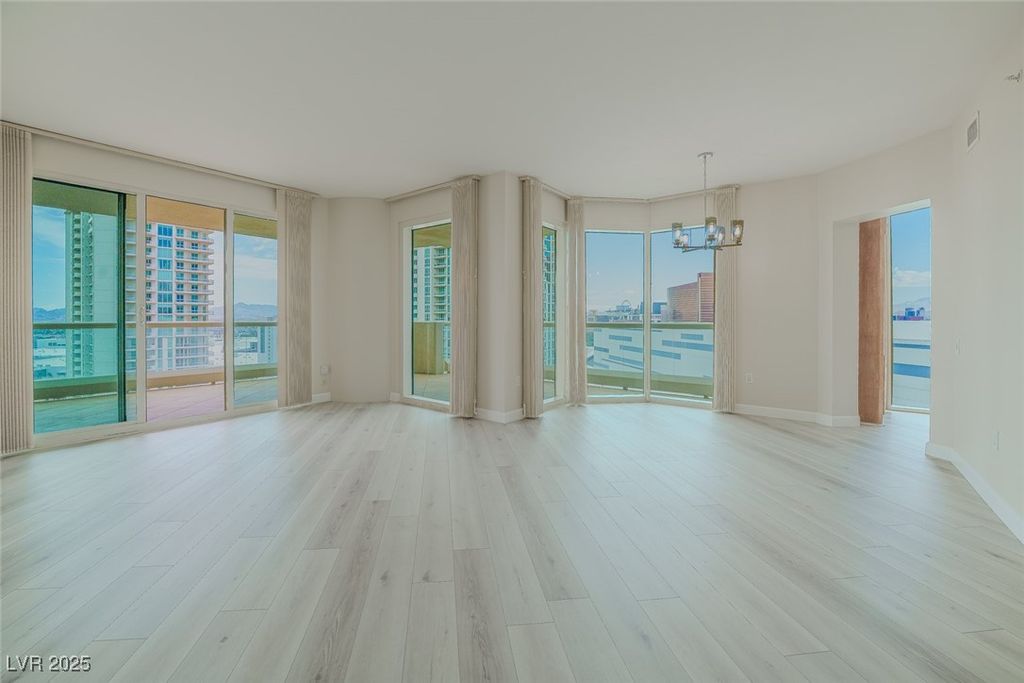 2747 Paradise Road 2305, Las Vegas, NV 89109