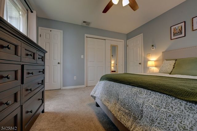 4 Birch Dr E, Vernon Twp., NJ 07422