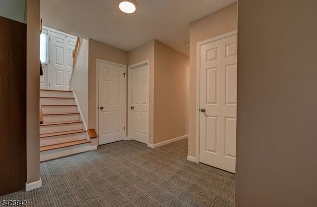 4 Birch Dr E, Vernon Twp., NJ 07422