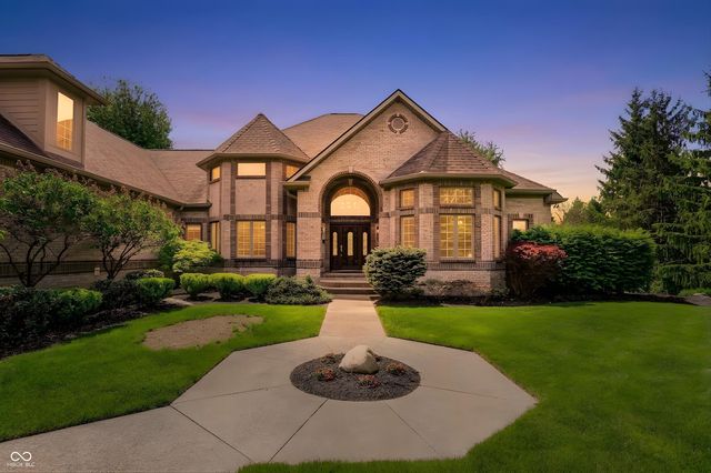 4075 Black Willow Court, Zionsville, IN 46077