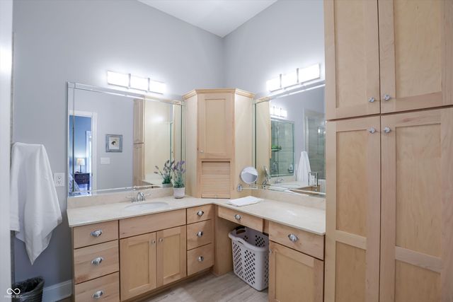 4075 Black Willow Court, Zionsville, IN 46077