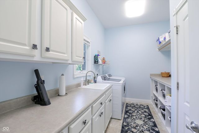 4075 Black Willow Court, Zionsville, IN 46077