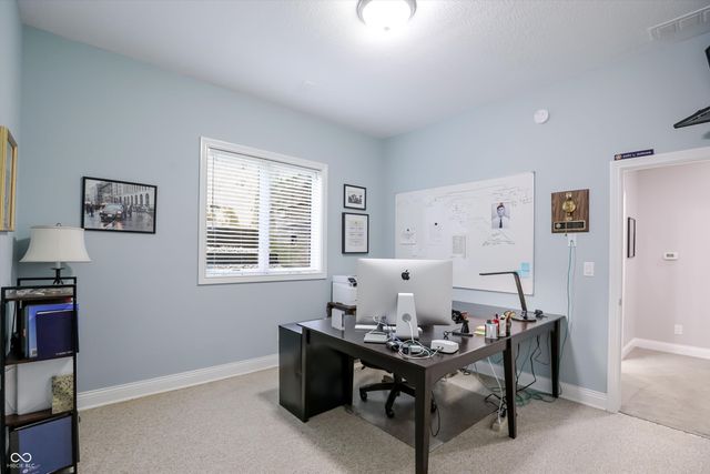 4075 Black Willow Court, Zionsville, IN 46077