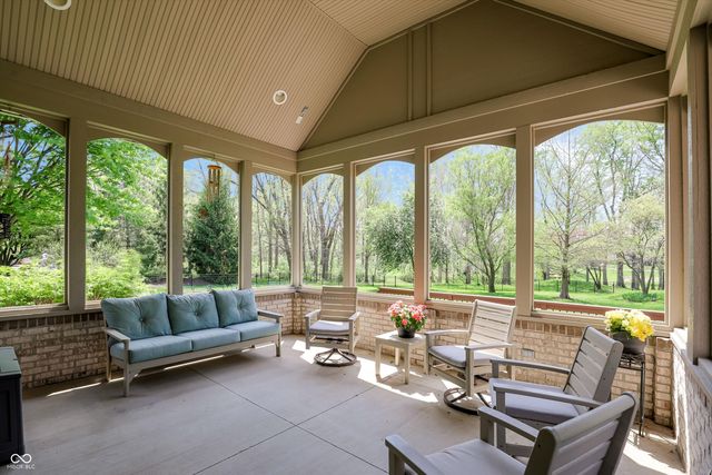 4075 Black Willow Court, Zionsville, IN 46077