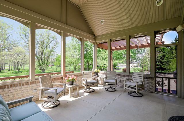 4075 Black Willow Court, Zionsville, IN 46077