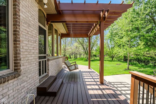 4075 Black Willow Court, Zionsville, IN 46077