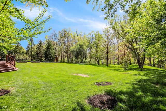 4075 Black Willow Court, Zionsville, IN 46077