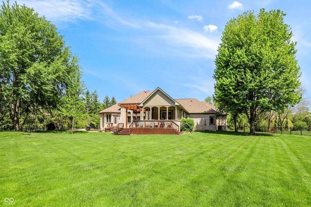 4075 Black Willow Court, Zionsville, IN 46077