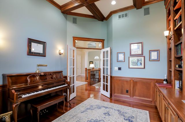 4075 Black Willow Court, Zionsville, IN 46077