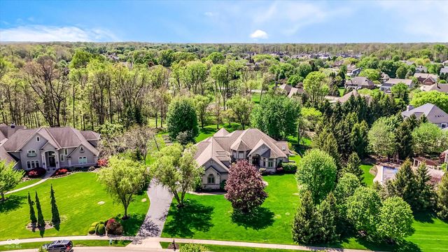 4075 Black Willow Court, Zionsville, IN 46077