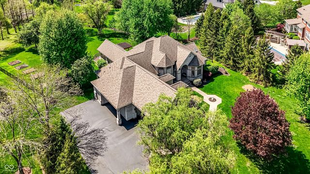 4075 Black Willow Court, Zionsville, IN 46077
