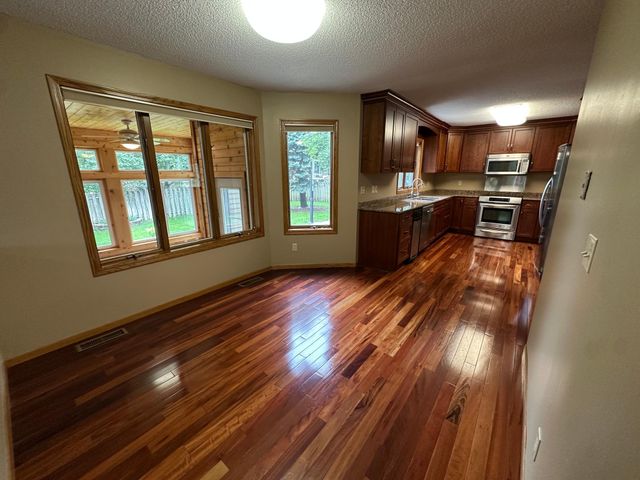 1702 15th Street SW, Willmar, MN 56201