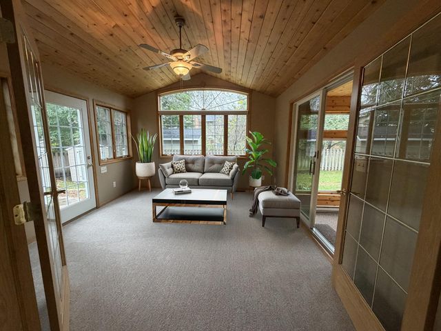 1702 15th Street SW, Willmar, MN 56201