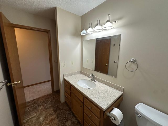 1702 15th Street SW, Willmar, MN 56201