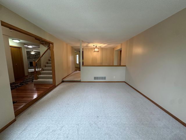 1702 15th Street SW, Willmar, MN 56201